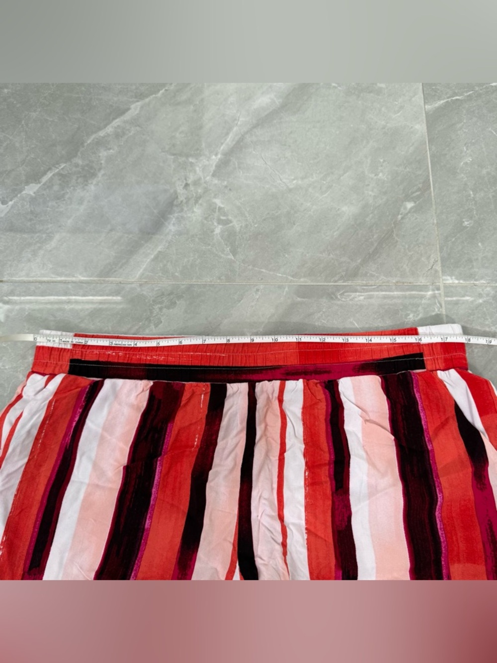 Women’s APT. 9 Mid Rise Striped Elastic Waist Casual Shorts Pockets Rayon Large - Picture 14 of 16